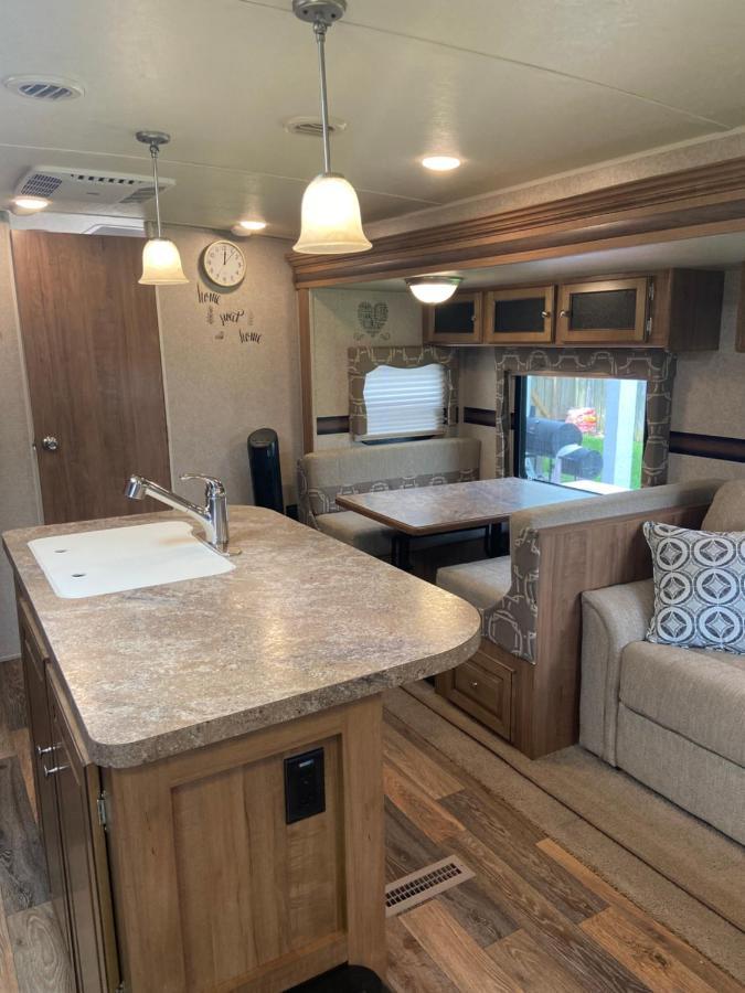 Cozy Camper - Free Parking Hotel Miami Luaran gambar
